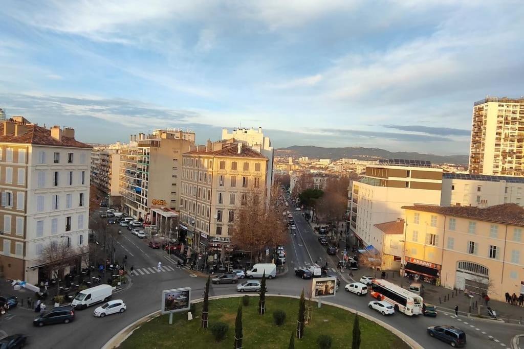 Vue Mer Et Et Notre Dame Centre Ville Avec Balcon Et Parking Marsella Exterior foto